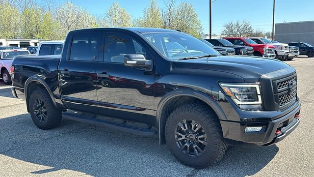 Used 2021 Nissan Titan PRO-4X w/ Pro-4x Convenience Package image 27