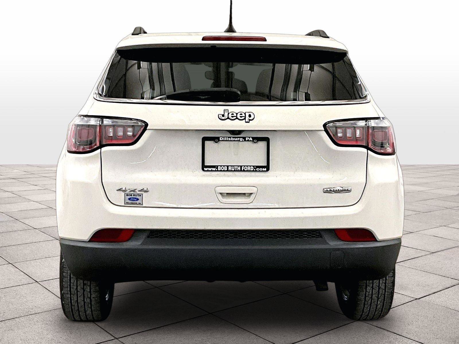 Used 2019 Jeep Compass Latitude w/ Cold Weather Group image 4