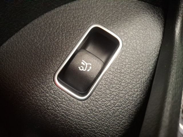 Used 2025 Mercedes-Benz GLE 350 4MATIC image 17