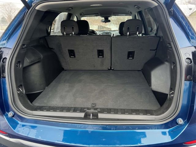 Used 2020 Chevrolet Equinox LT w/ Driver Convenience Package image 11