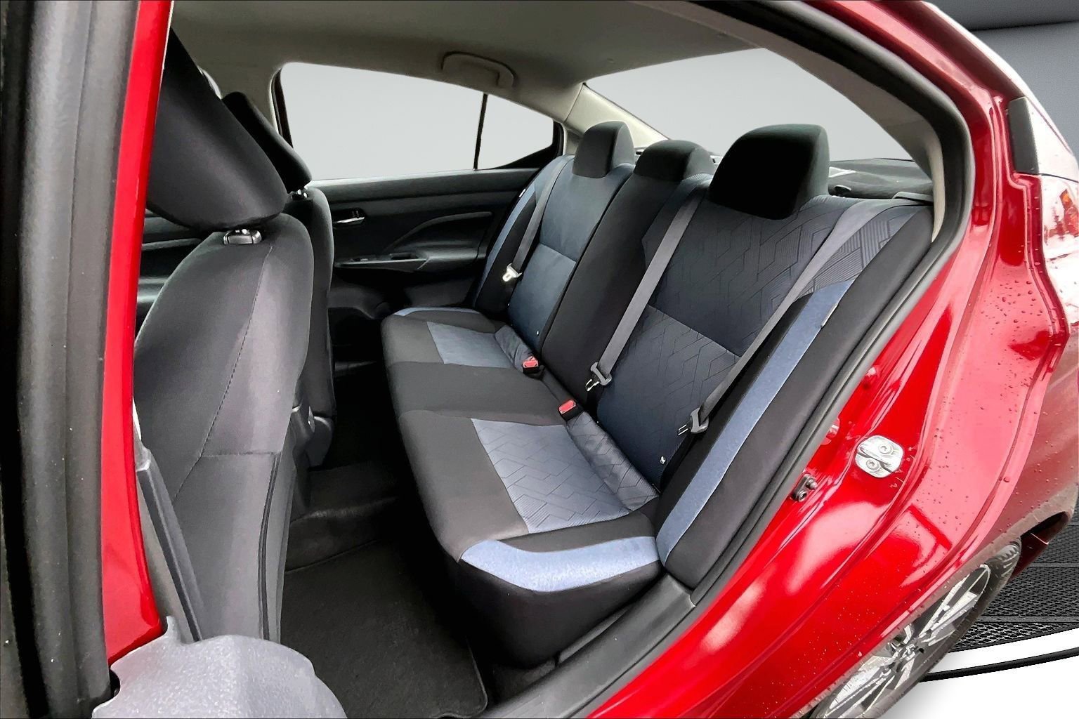 Used 2025 Nissan Versa SV w/ Trunk Package image 12