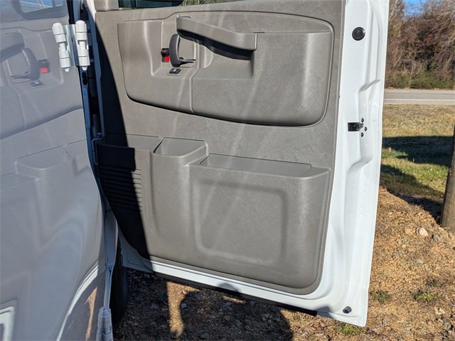 New 2025 Chevrolet Express 2500 w/ Driver Convenience Package image 23