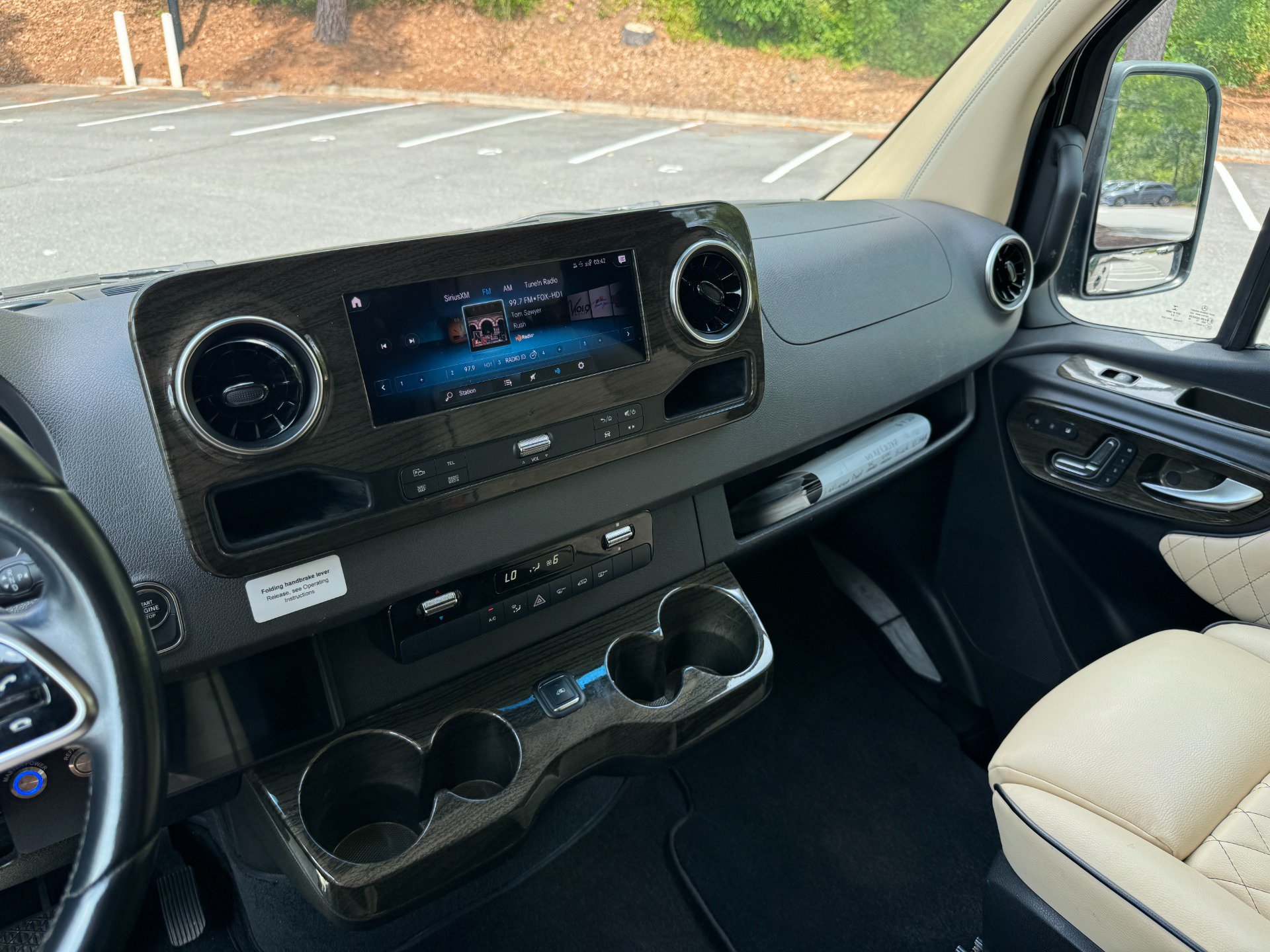 Used 2022 Mercedes-Benz Sprinter 3500 image 42