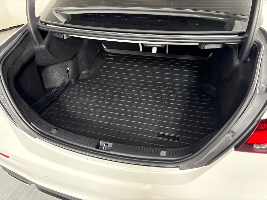 Used 2021 Mercedes-Benz E 350 Sedan image 26