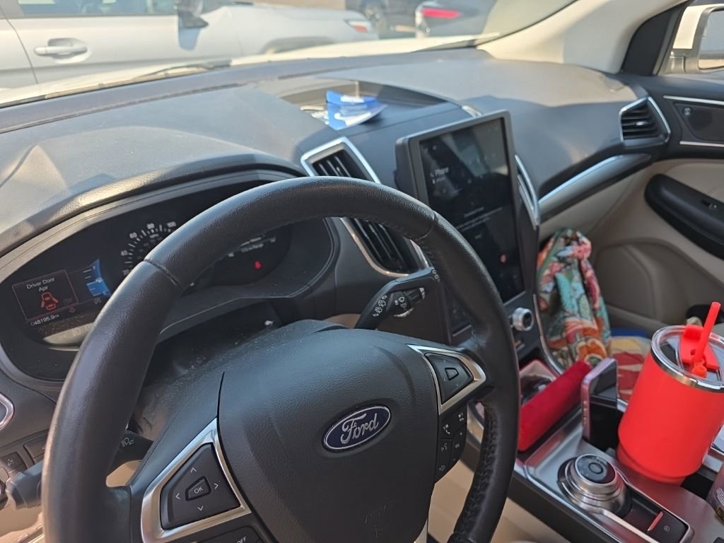 Used 2022 Ford Edge Titanium AWD/4WD image 10