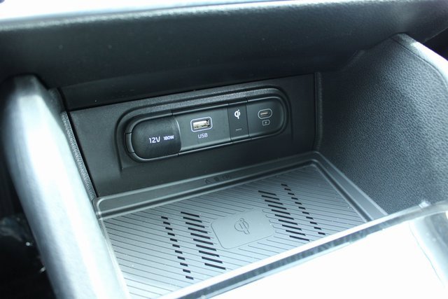 Used 2025 Kia Sportage SX image 20