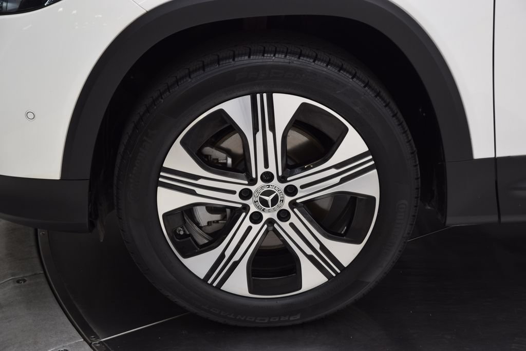 Certified 2024 Mercedes-Benz EQB 300 4MATIC image 12