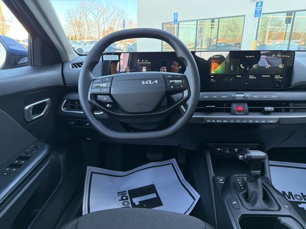 New 2025 Kia K4 LXS image 26