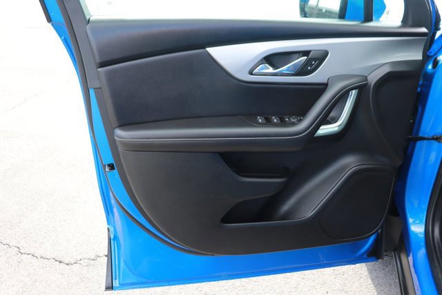 Used 2025 Chevrolet Blazer LT image 9