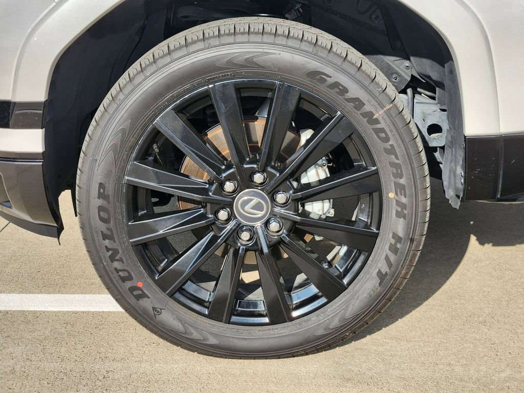 Used 2024 Lexus GX 550 w/ Accessory Package (Z1) image 10