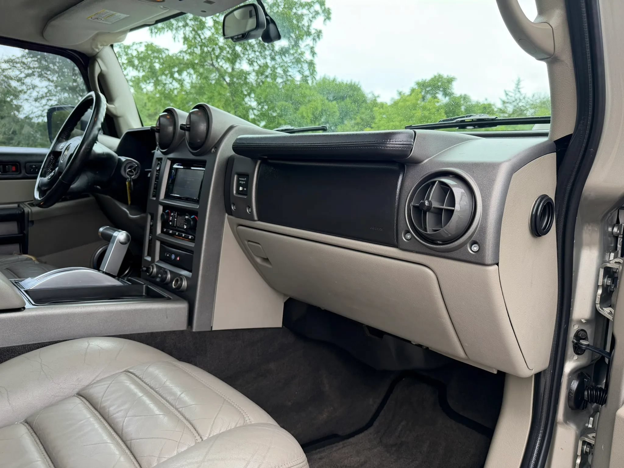 Used 2004 HUMMER H2 AWD/4WD image 12