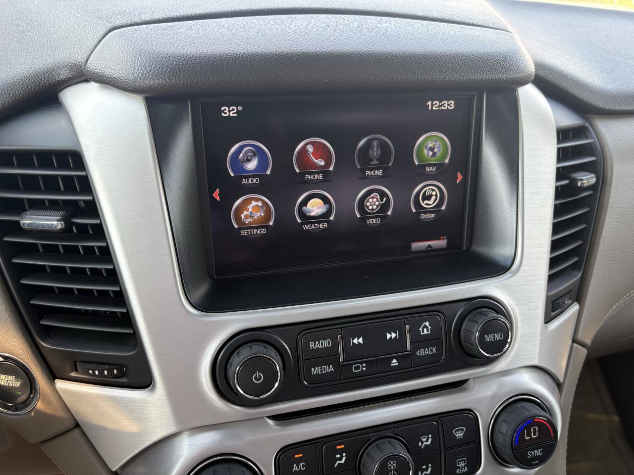 Used 2015 GMC Yukon SLT w/ Open Road Package AWD/4WD image 24
