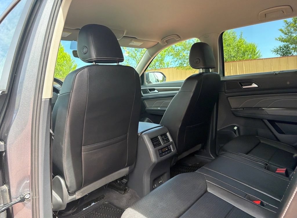 Used 2023 Volkswagen Atlas SE w/ Black Wheel Package AWD/4WD image 24