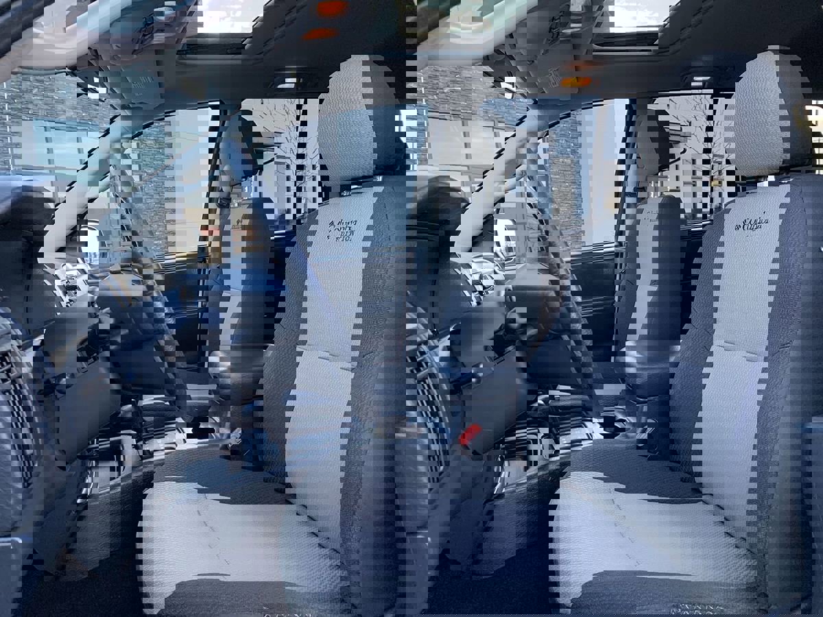 Used 2004 Jeep Grand Cherokee Laredo w/ Trailer Tow Prep Group image 27