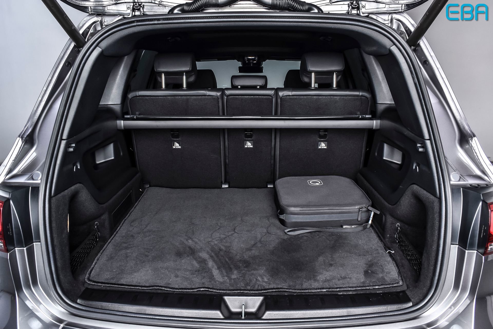 Used 2023 Mercedes-Benz EQB 300 4MATIC image 11