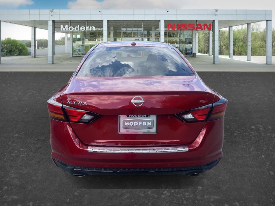 Certified 2023 Nissan Altima 2.5 SR FWD image 4