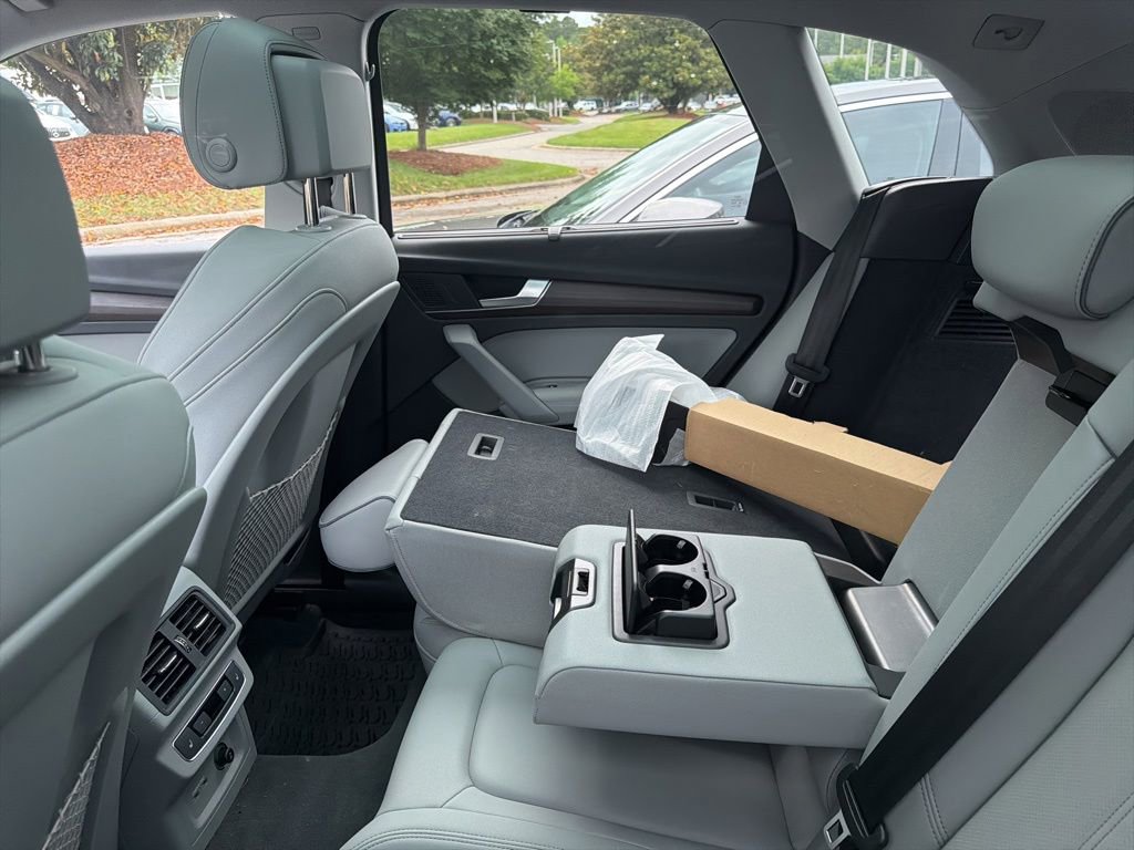 Used 2023 Audi Q5 e Prestige w/ Prestige Package AWD/4WD image 14
