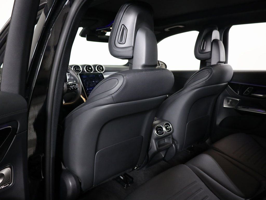 Used 2024 Mercedes-Benz GLC 300 4MATIC image 33