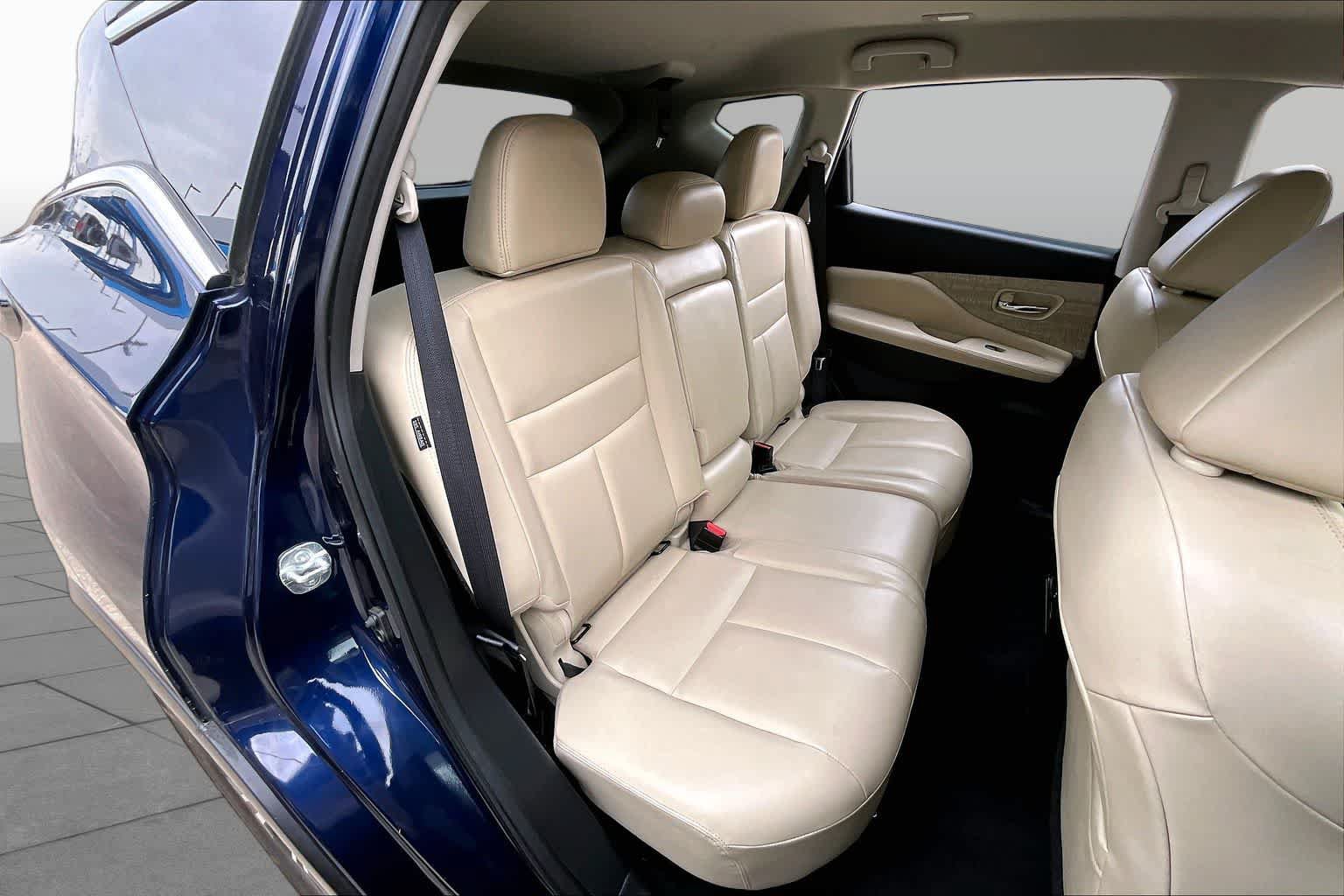 Used 2023 Nissan Murano SV FWD image 20