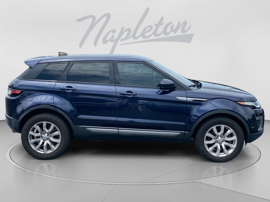 Used 2017 Land Rover Range Rover Evoque SE AWD/4WD image 7