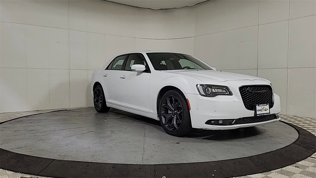 Used 2023 Chrysler 300 S image 2