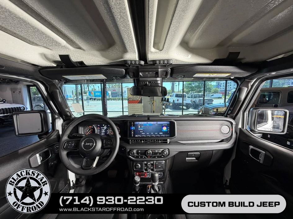 Used 2025 Jeep Wrangler Unlimited Rubicon AWD/4WD image 20