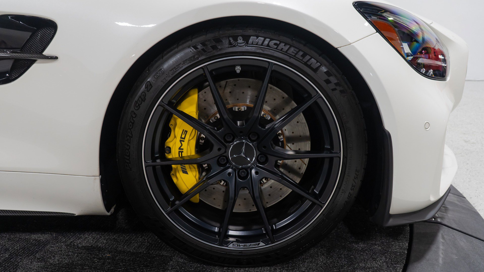 Used 2020 Mercedes-Benz AMG GT R image 39