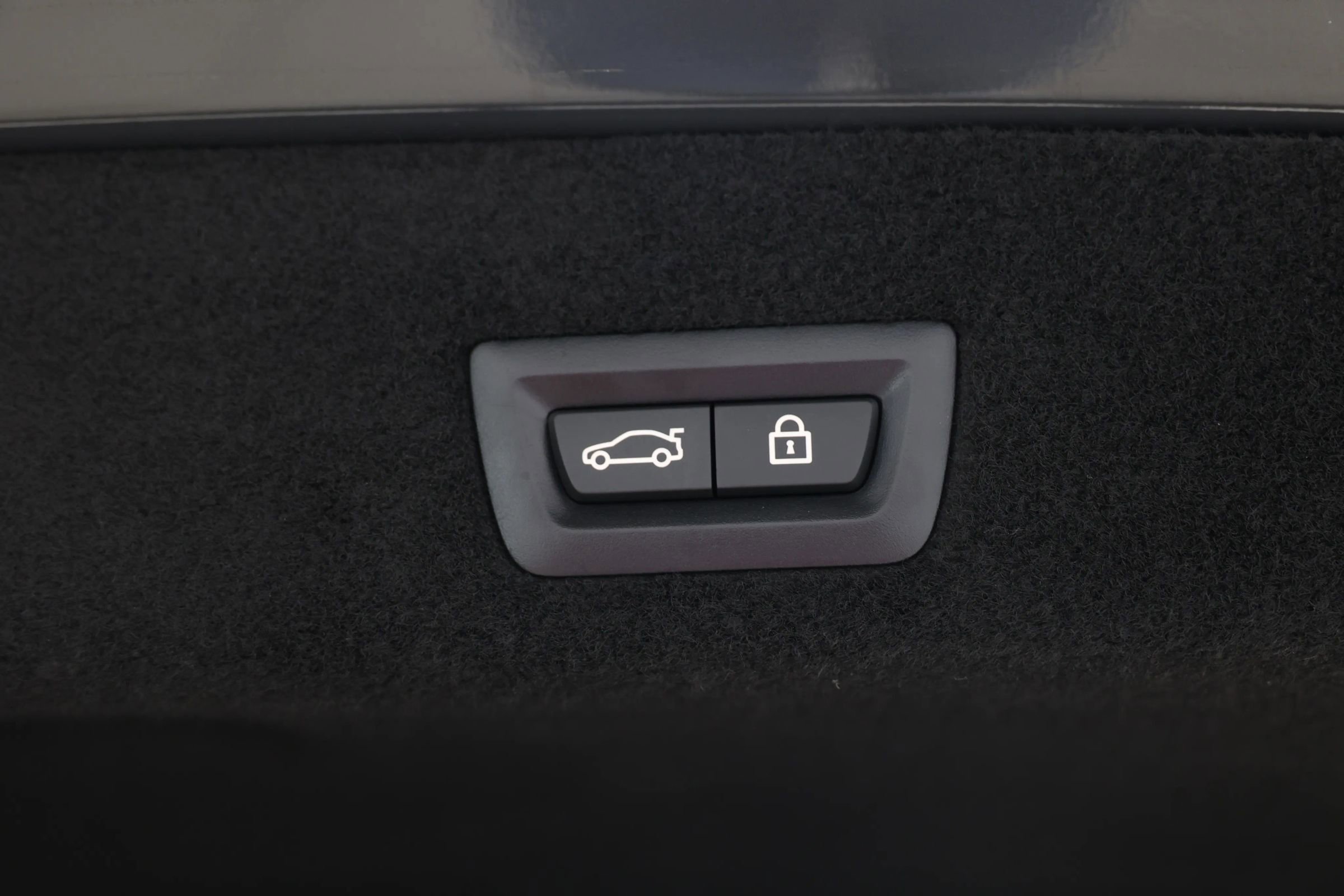 Used 2022 BMW M760i xDrive w/ Luxury Rear Seating Package image 70