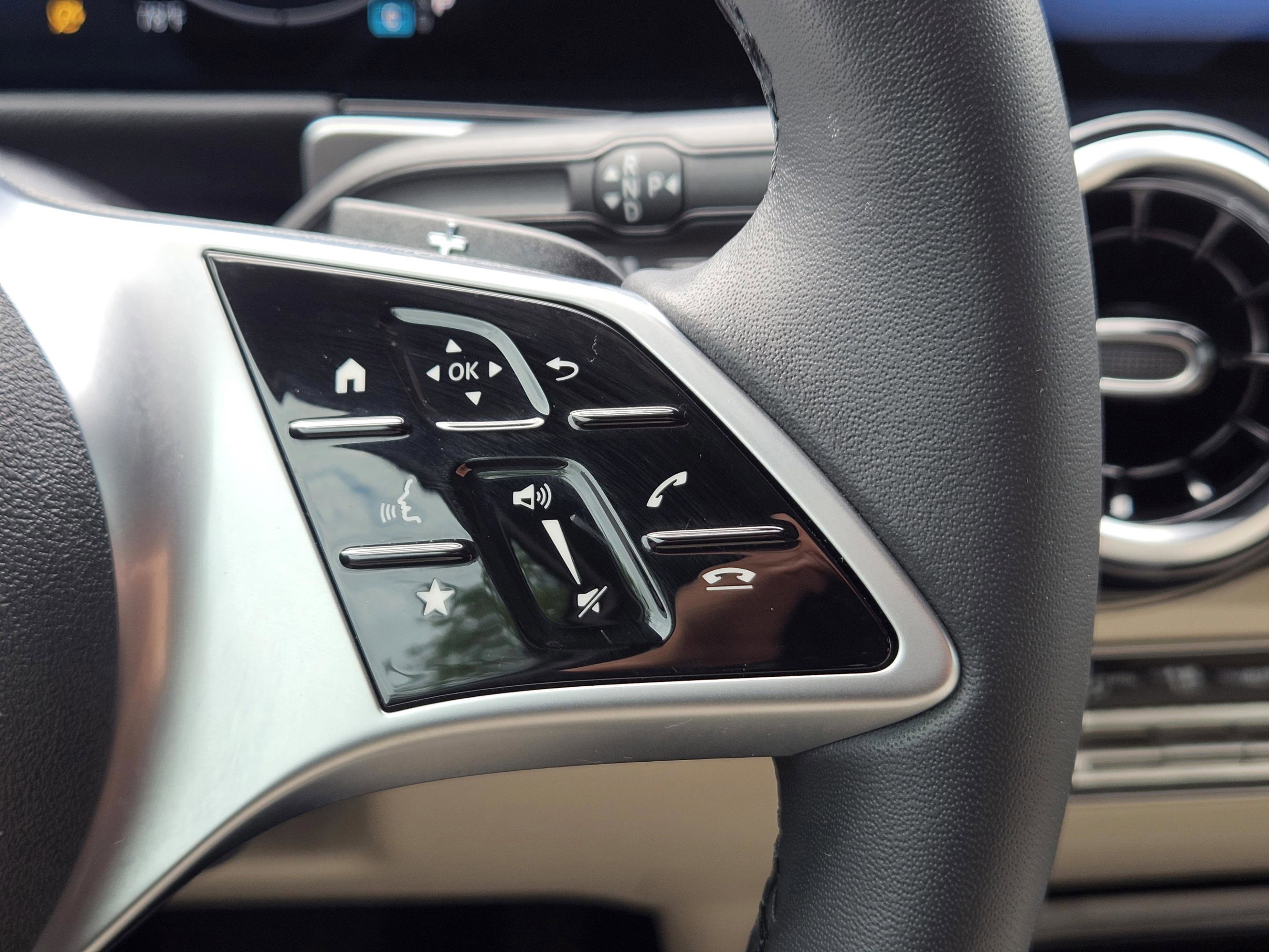 Certified 2026 Mercedes-Benz GLB 250 image 29