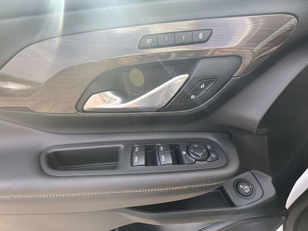 Certified 2024 GMC Terrain Denali w/ Denali Premium Package image 24