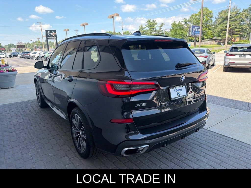 Used 2022 BMW X5 xDrive40i w/ M Sport Package AWD/4WD image 6
