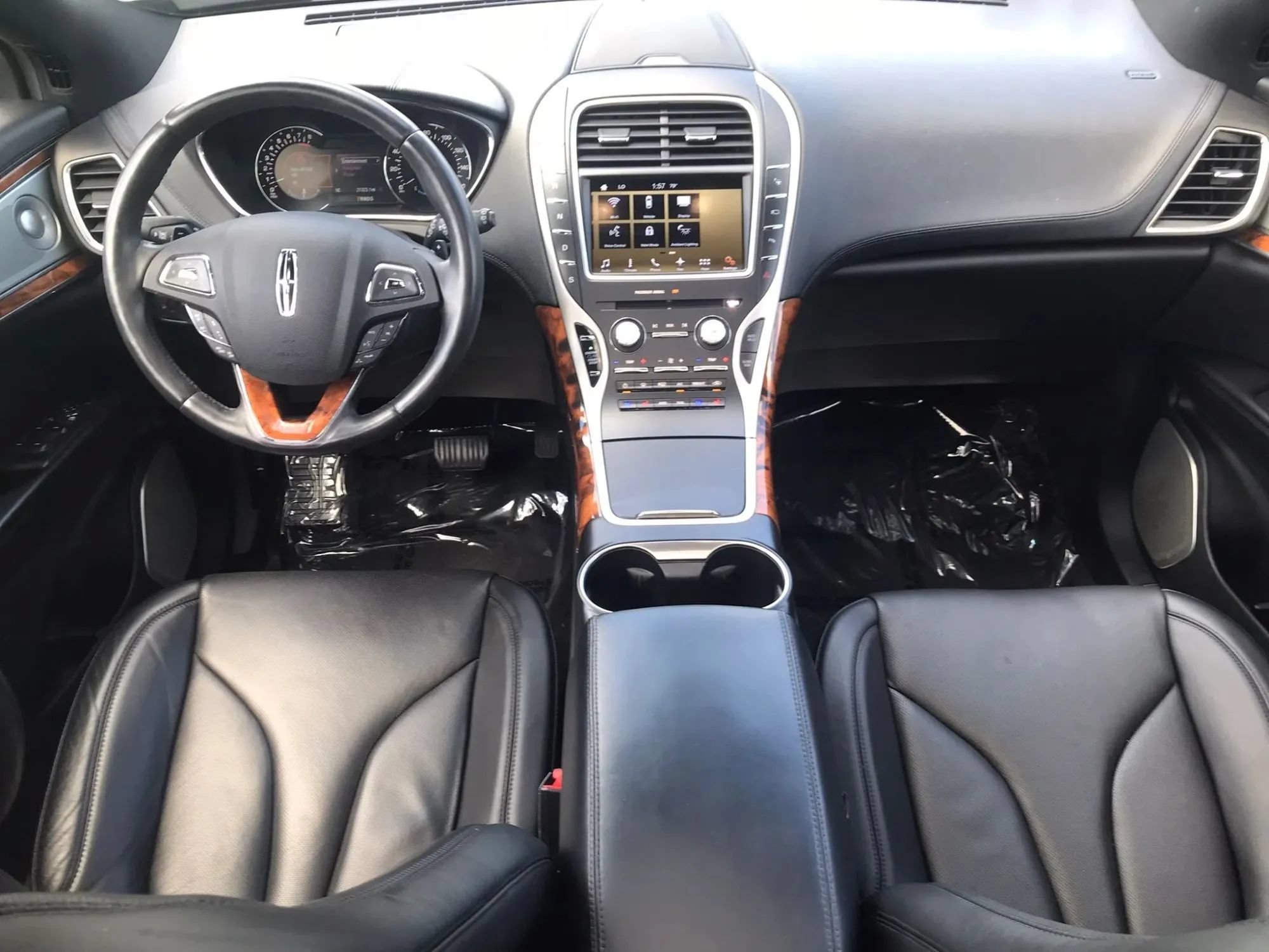 Used 2016 Lincoln MKX Reserve w/ Luxury Package AWD/4WD image 38