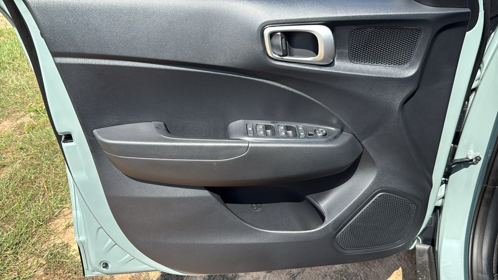New 2026 Hyundai Venue SEL FWD image 15