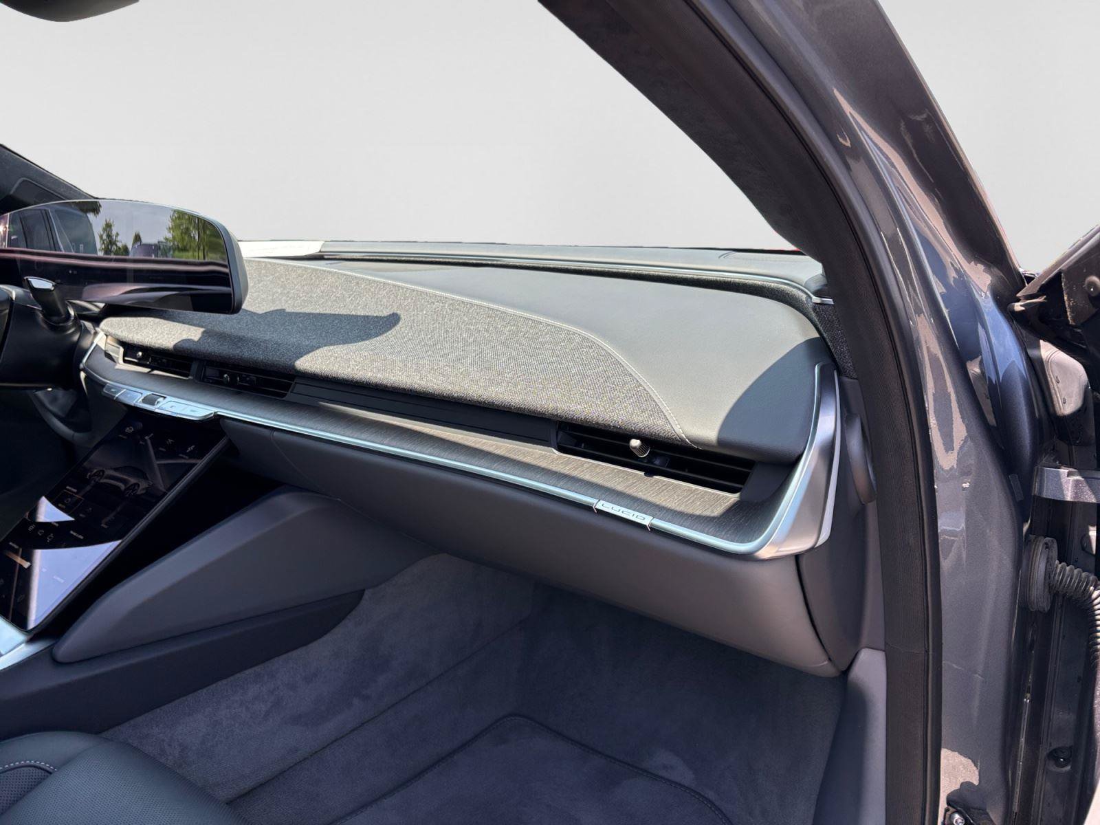 Used 2024 Lucid Air Pure RWD image 47