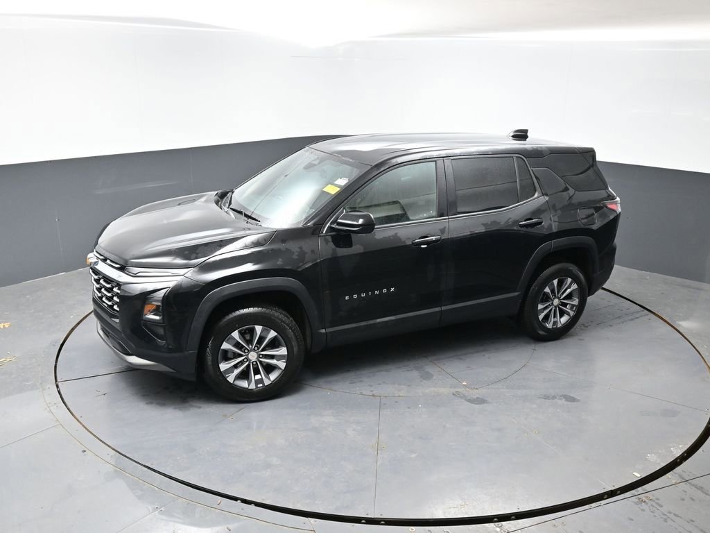 Used 2025 Chevrolet Equinox LT FWD image 19