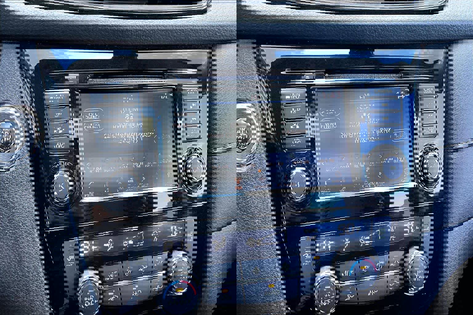 Used 2019 Nissan Rogue SV w/ Sun & Sound Touring Package image 30