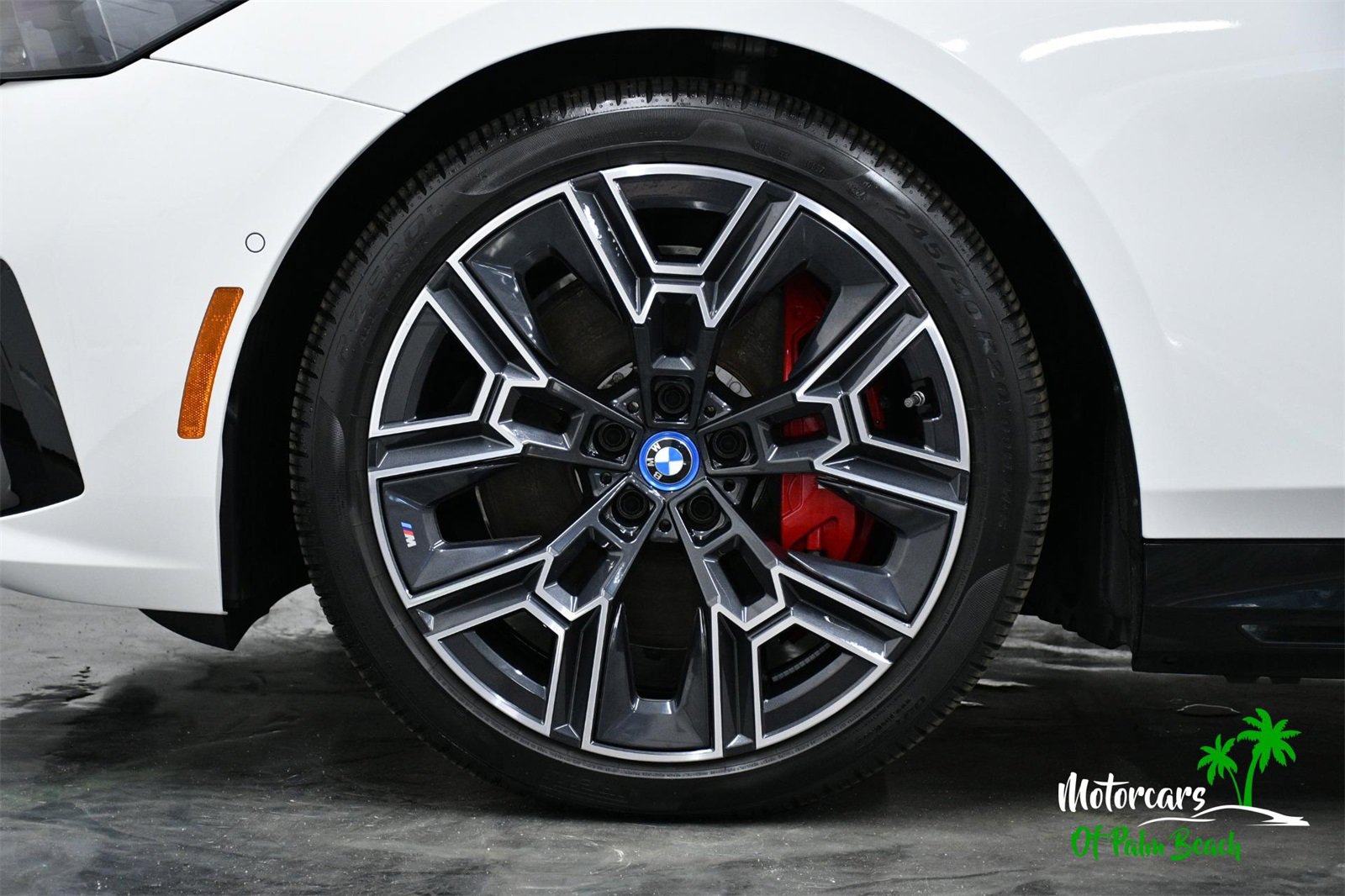 Used 2025 BMW i5 M60 w/ Premium Package image 57