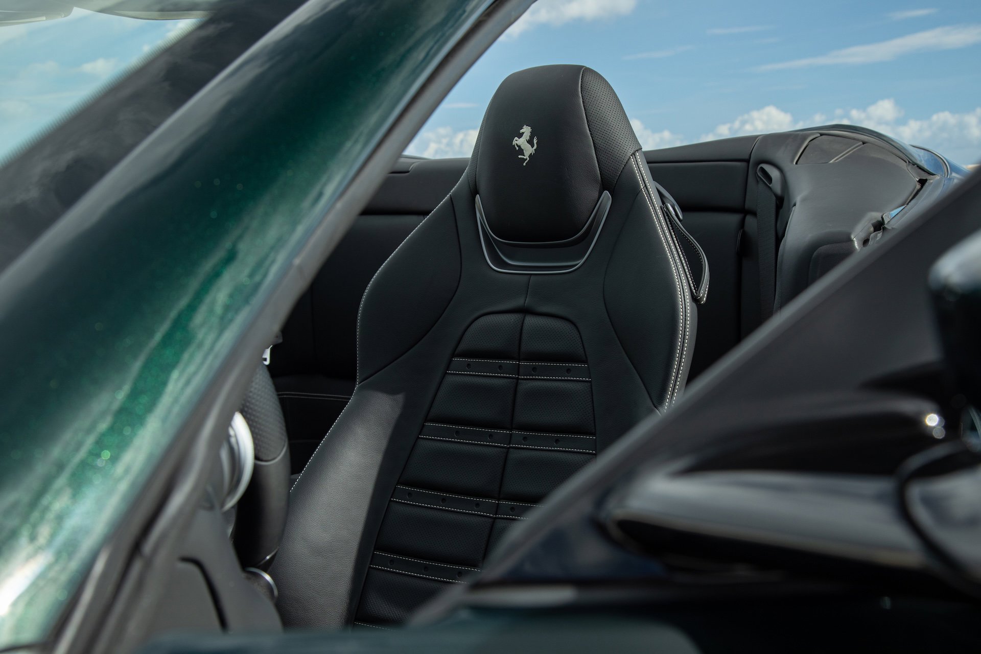 Certified 2023 Ferrari Portofino M image 18