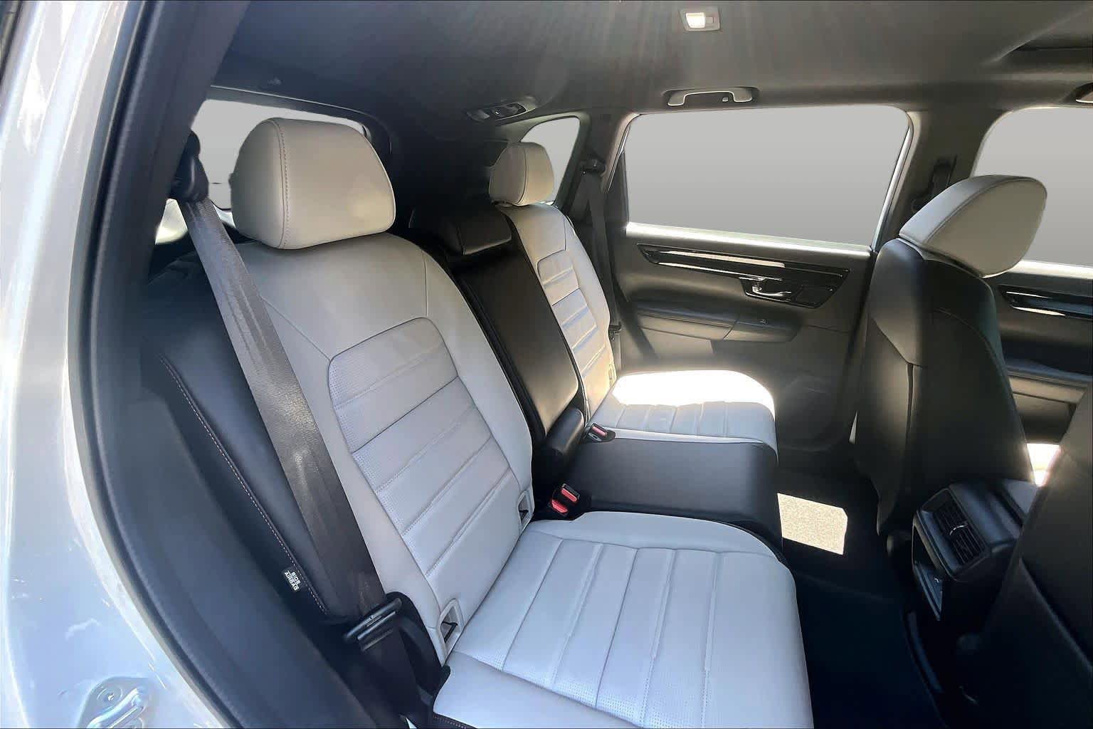 Used 2025 Honda CR-V Sport Touring image 21