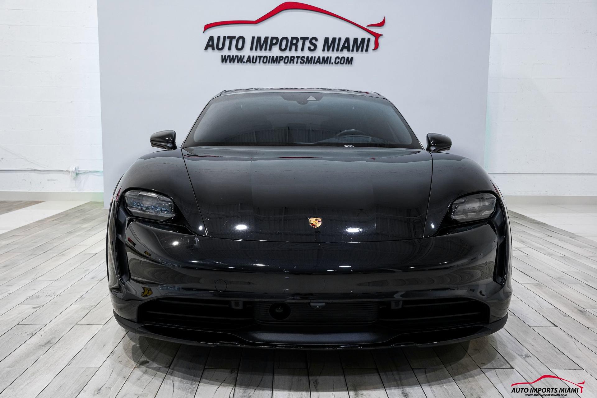 Used 2021 Porsche Taycan 4 Cross Turismo AWD/4WD image 29