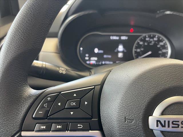 Used 2021 Nissan Versa SV FWD image 19