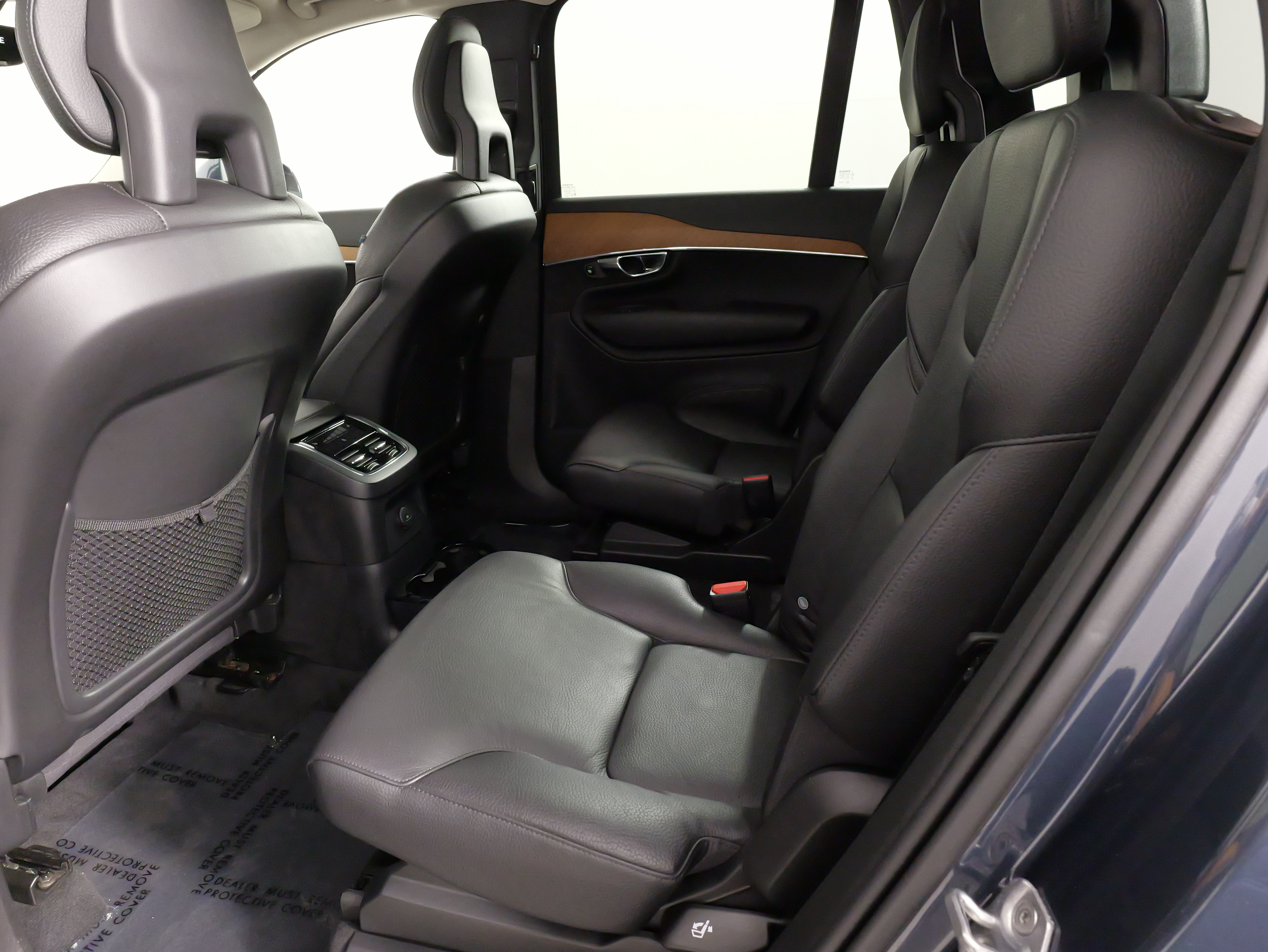 Used 2021 Volvo XC90 T8 Inscription Expression w/ Protection Package Premier AWD/4WD image 32