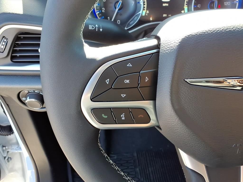 New 2026 Chrysler Voyager LX image 21