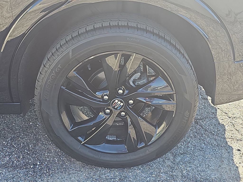 Certified 2024 Buick Encore GX Sport Touring w/ Advanced Technology Package AWD/4WD image 38