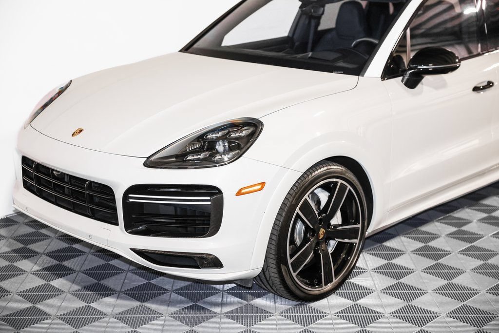 Used 2019 Porsche Cayenne Turbo AWD/4WD image 17