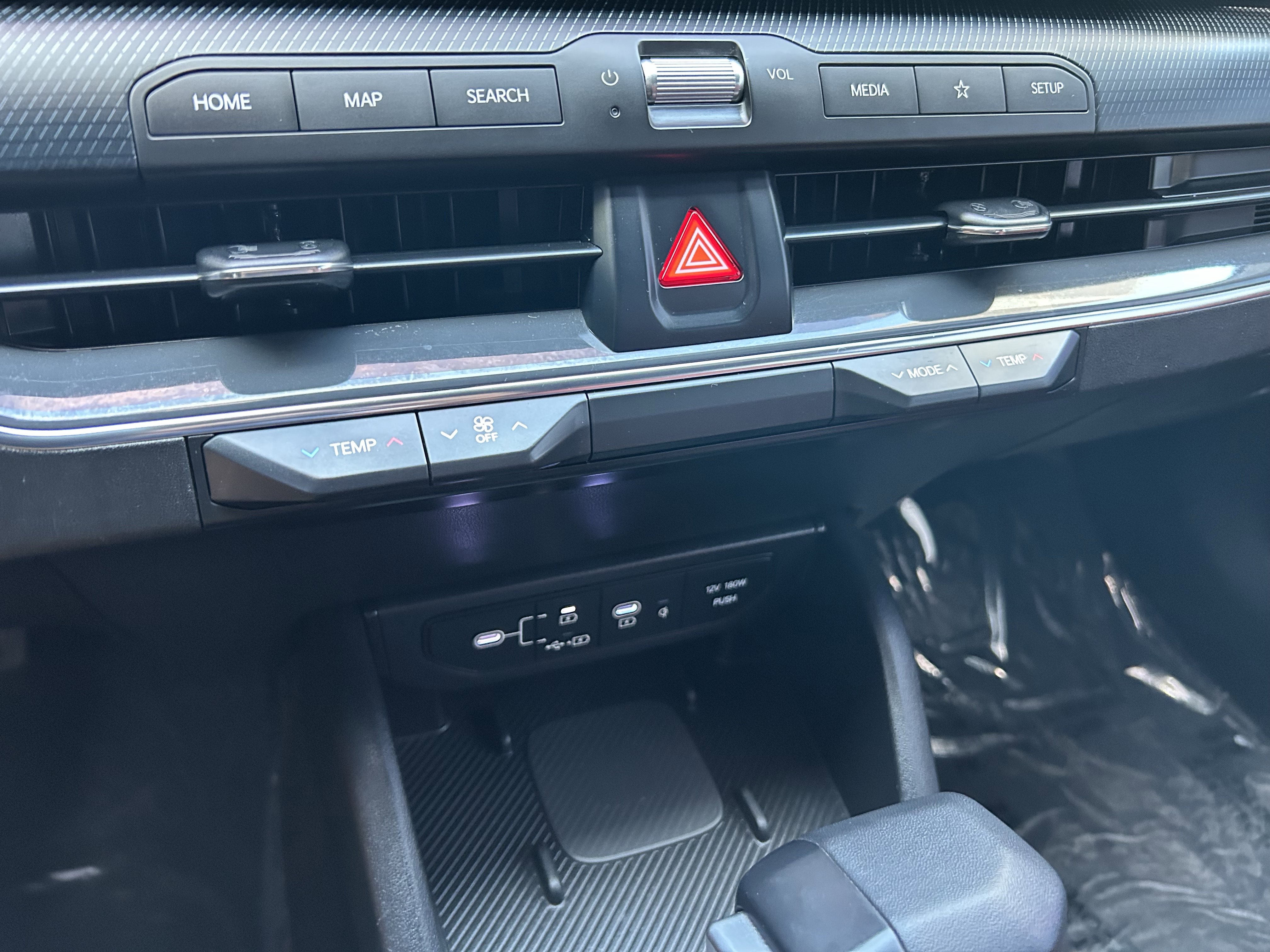 Used 2025 Kia K4 GT-Line w/ GT-Line Premium Package image 27