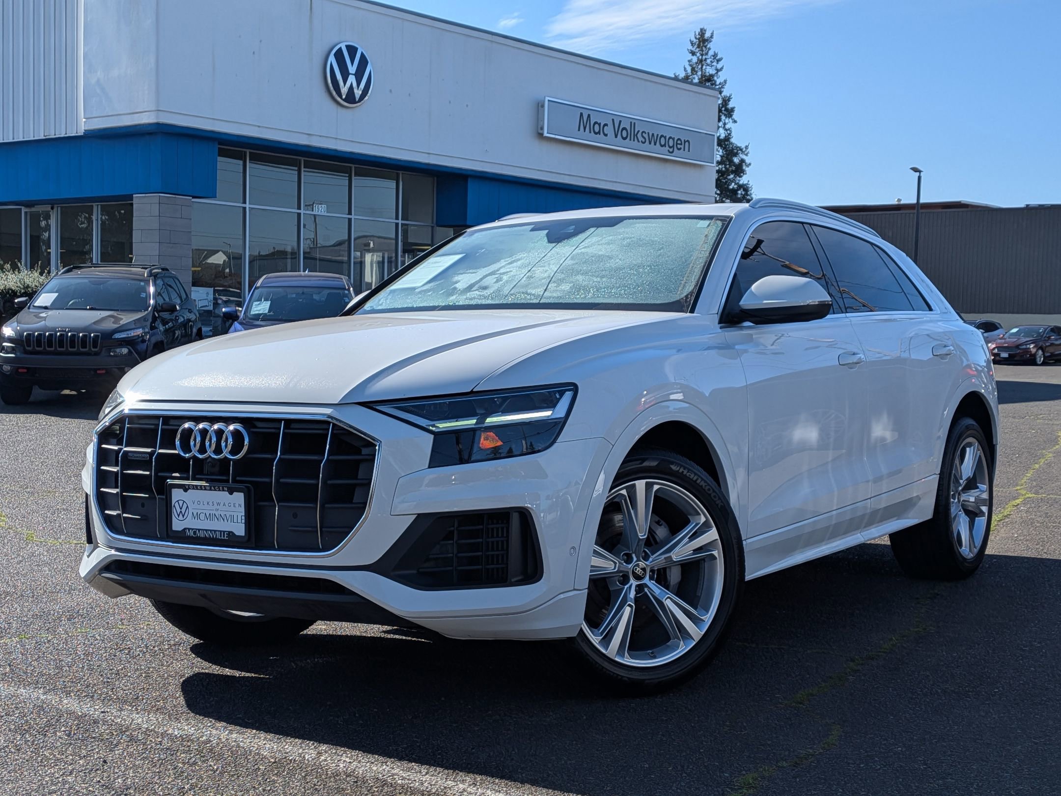 Used 2022 Audi Q8 Premium image 1