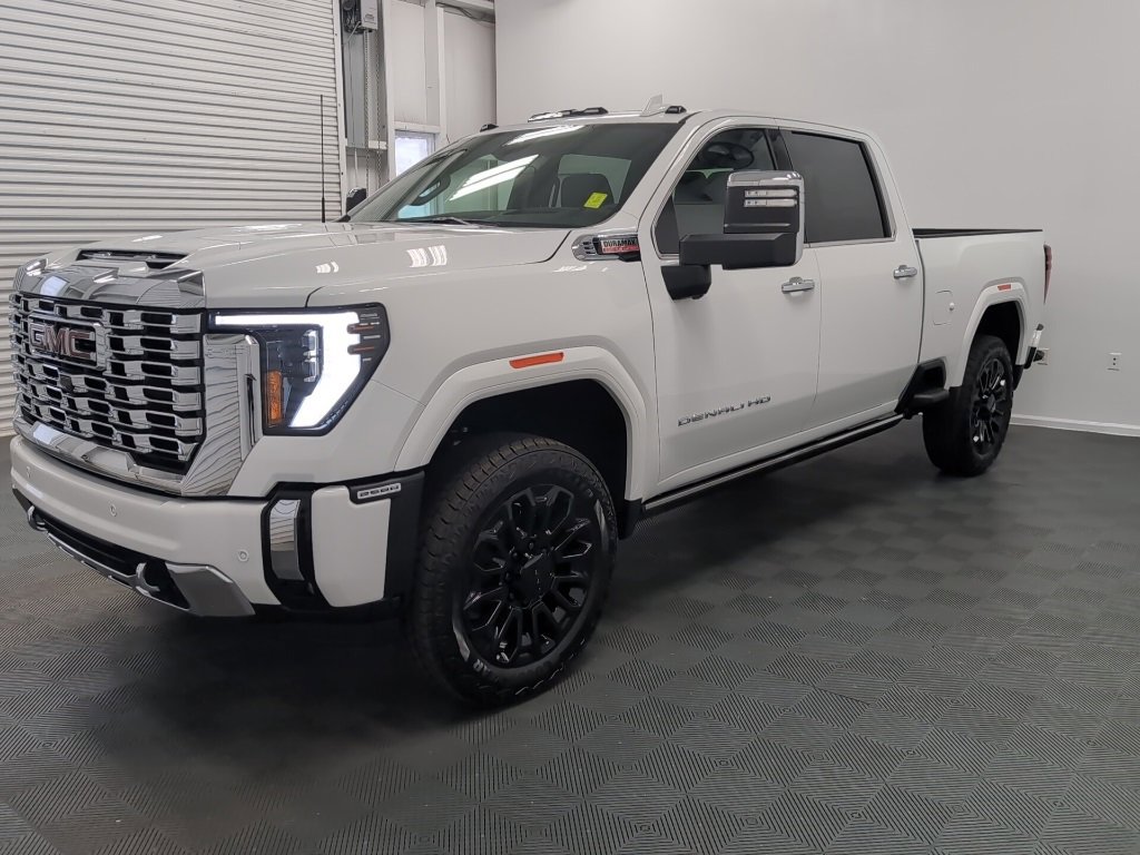 New 2025 GMC Sierra 2500 Denali w/ Denali Reserve Package image 4