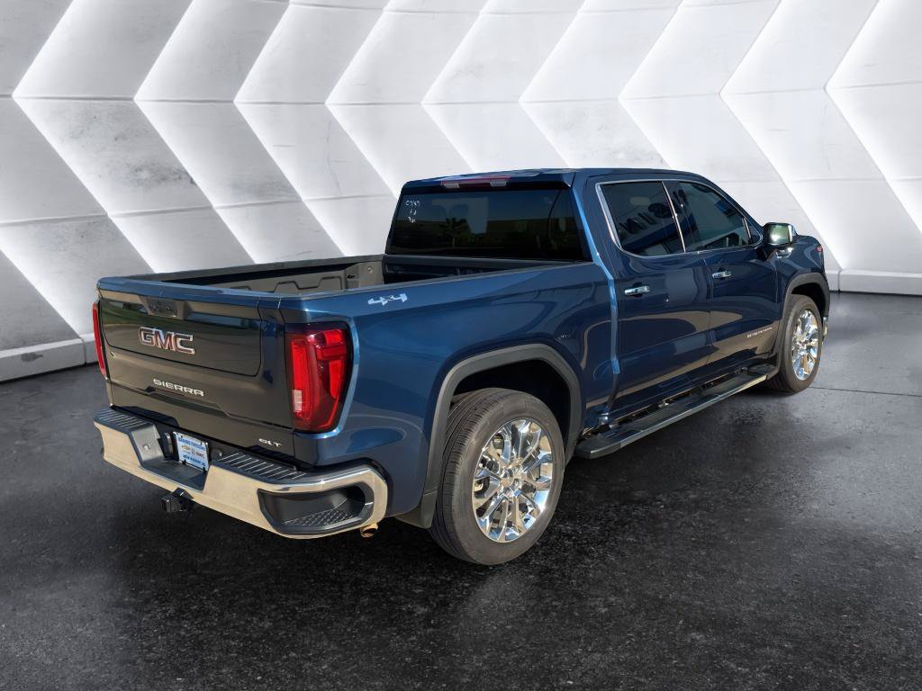 Used 2023 GMC Sierra 1500 SLT w/ SLT Premium Package AWD/4WD image 7