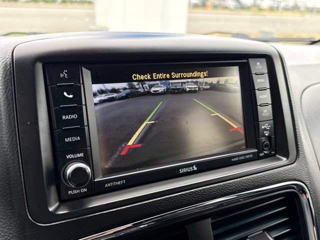Used 2016 Dodge Grand Caravan SXT FWD image 23